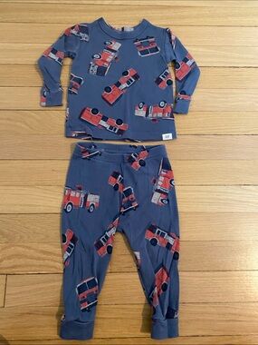 GAP Kids Navy Pajama Set with Red Fire Truck Print
